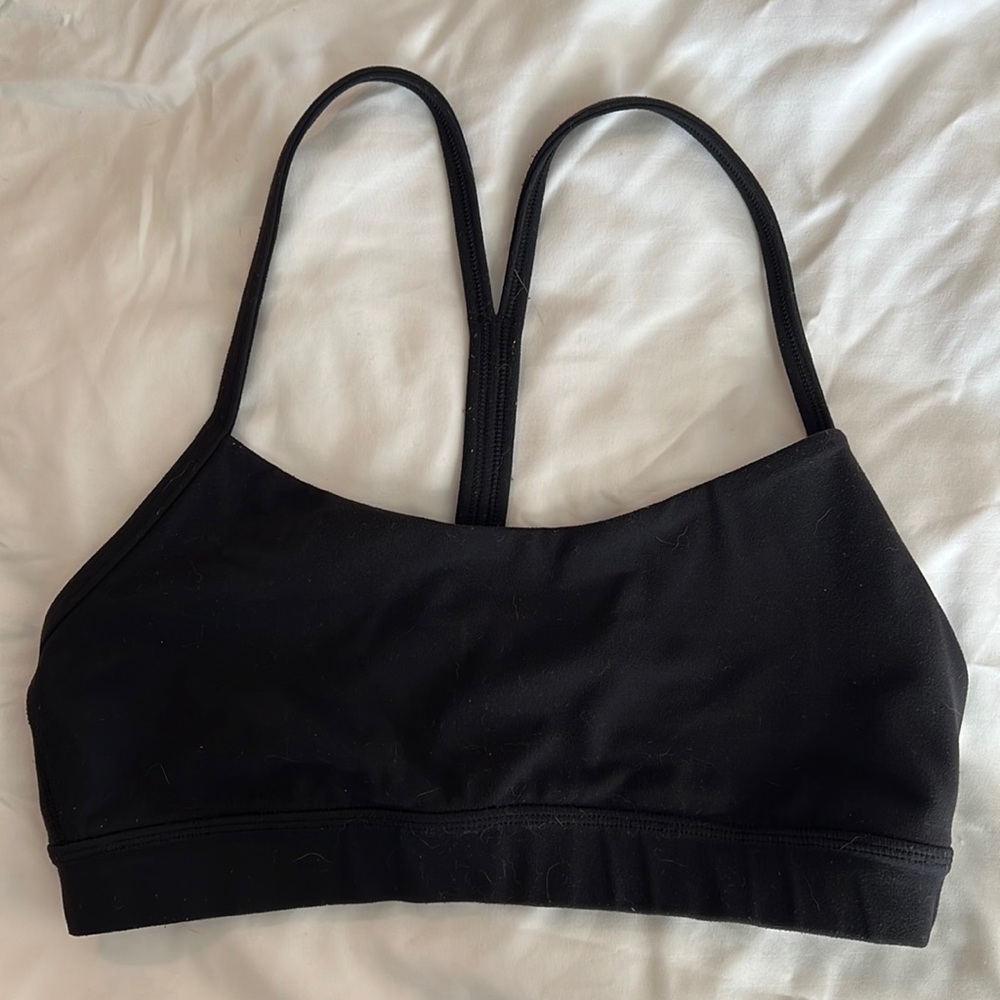 Lululemon size 4 black Flow Y Nulu Bra